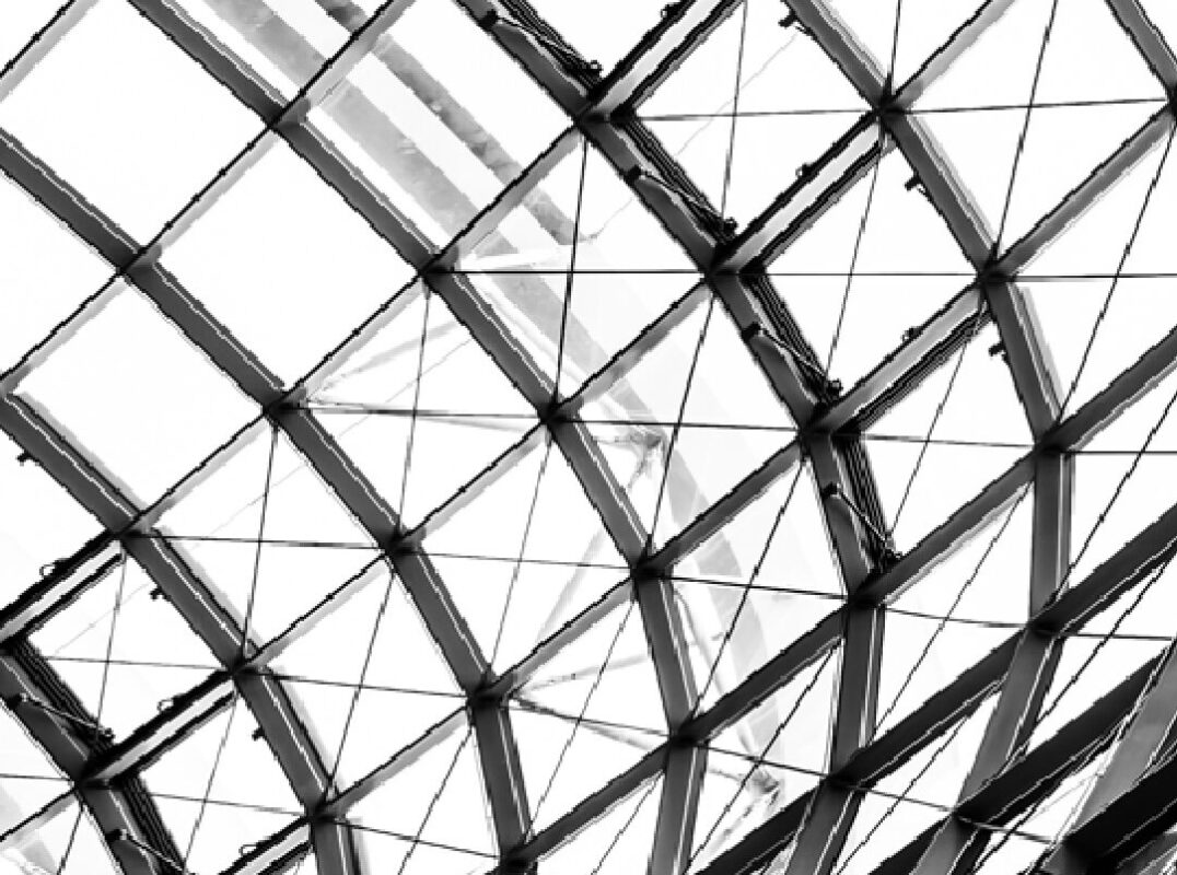 Tragaluz de techo con estructura metálica